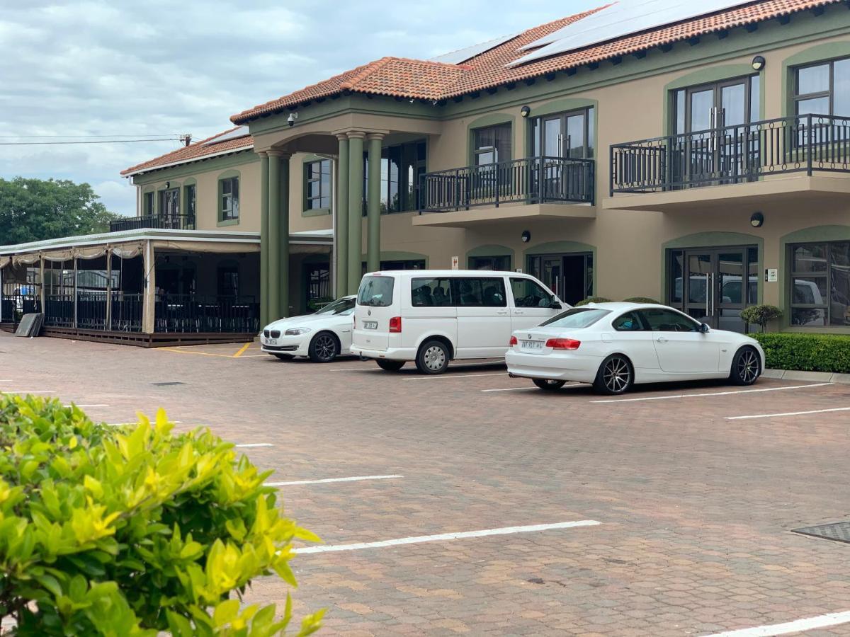Royal Hotel Polokwane Exterior foto